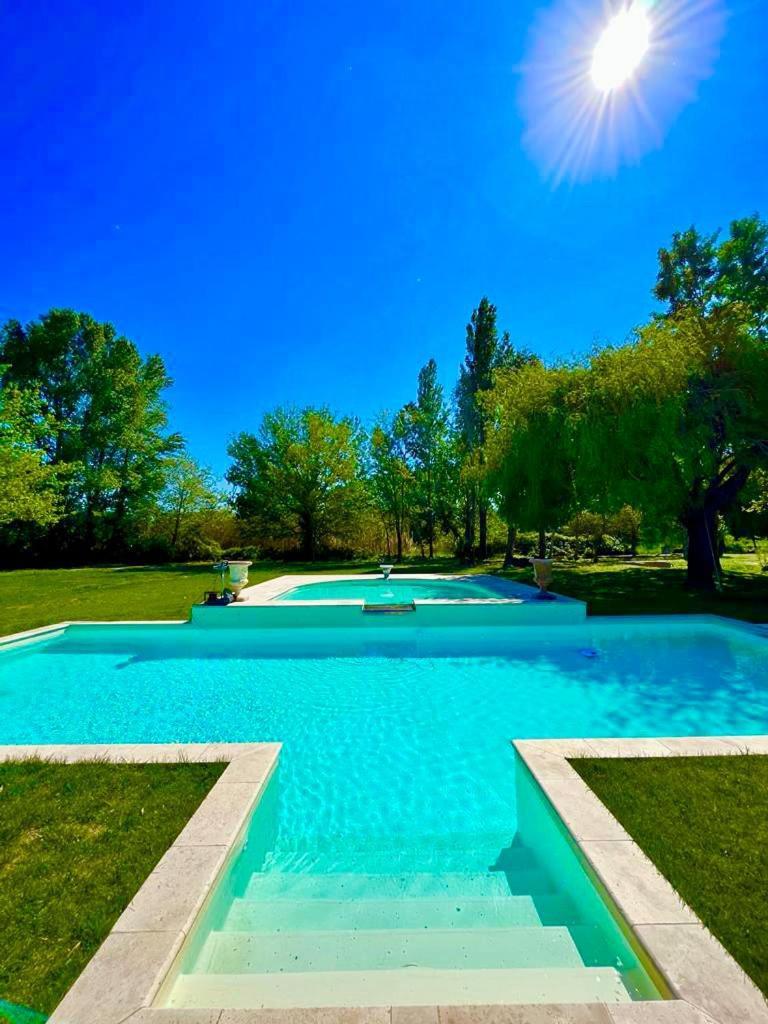 Mas Du Versadou, Dans Un Espace Naturel Protege, Piscine Couverte Chauffee Toute L'Annee, Spa Et Salle De Jeux Saint-Gilles  Bagian luar foto